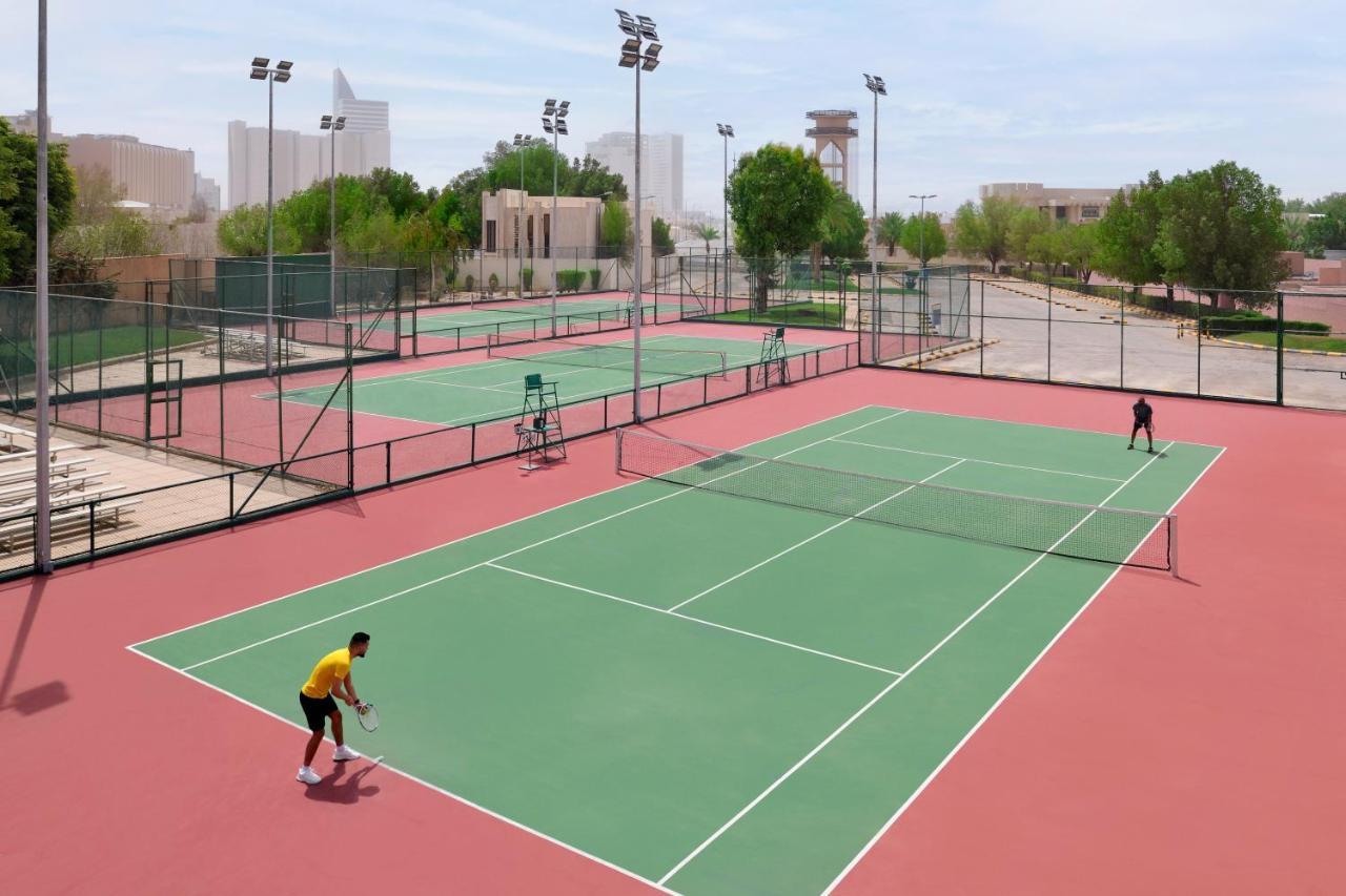 Intercontinental Riyadh By Ihg מראה חיצוני תמונה Tennis courts at the Arizona State University Tennis and Swim Center