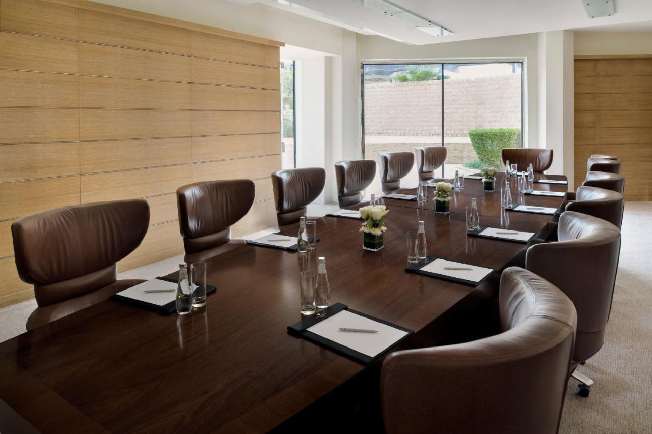 Intercontinental Riyadh By Ihg מראה חיצוני תמונה Meeting room
